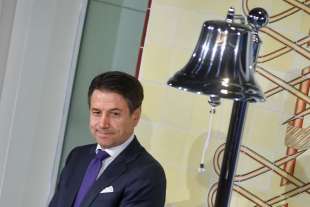 giuseppe conte a piazza affari 4