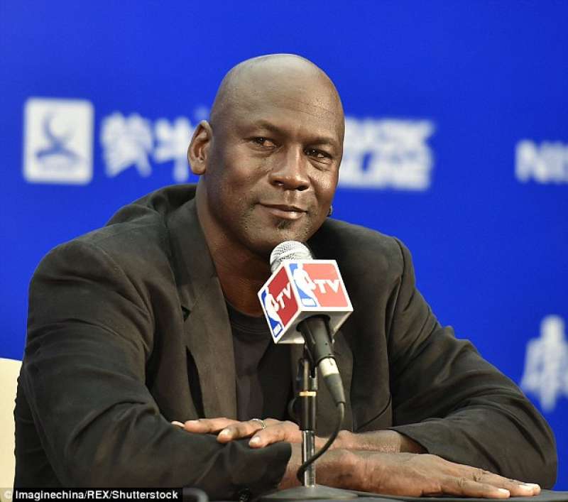 carl lewis sui tacchi-la scandalosa campagna pirelli e i ...