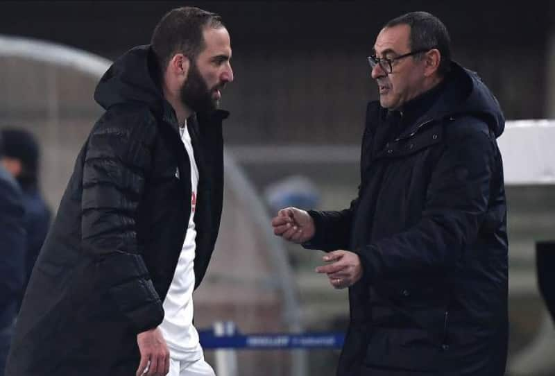 https://cdn-static.dagospia.com/img/foto/02-2020/higuain-sarri-1277020.png