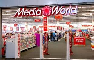 grande distribuzione chiusi 43 trony mediaworld soffre auchan