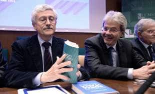 massimo d'alema paolo gentiloni alla lumsa per il convegno sulla seconda repubblica