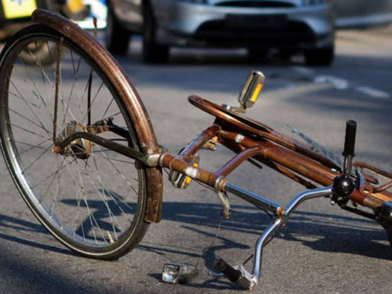 https://cdn-static.dagospia.com/img/foto/05-2020/incidente-bicicletta-4-1320576.jpg