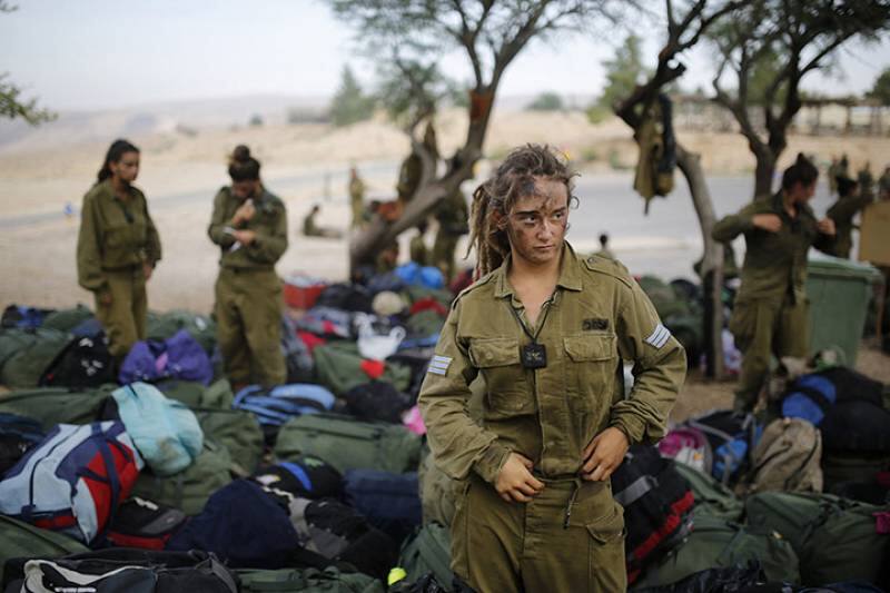 soldati israeliani nel deserto del negev