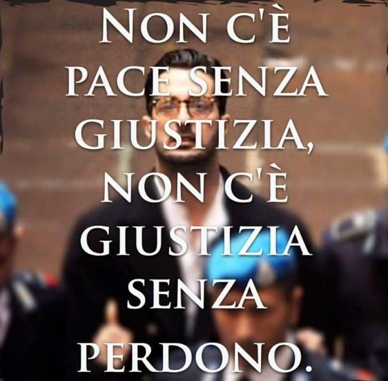 Corona Appena Uscito E Gia Rientrato Nel Suo Mondo Selfie Palestra Frasi A Effetto Dagospia