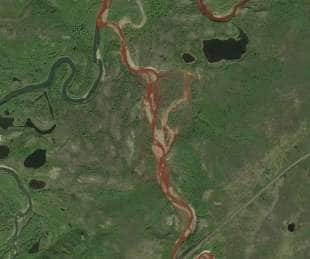 il fiume ambarnaya in siberia