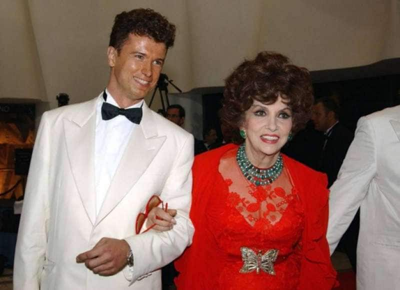 gina lollobrigida con il fidanzato e marito per procura javier rigau rafols...