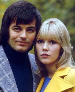 tony blackburn e tessa wyatt