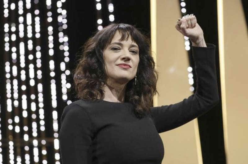 cruciani infilza asia argento perch se non hai fatto nulla cacci