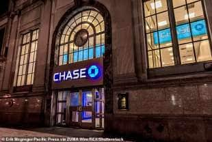 Jp Morgan Chase Cancella Il Debito Ai Titolari Di Carte Di