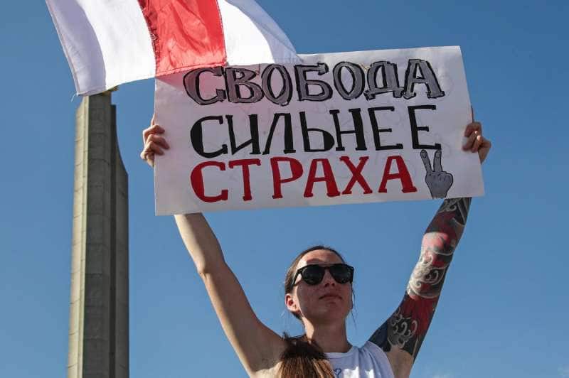 manifestazione di protesta a minsk contro lukashenko 13