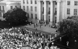 Cinquanta Anni Fa A All’università Di Berkeley Si Impose Il “free ...