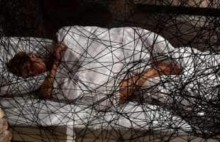 Chiharu Shiota, Sleeping is like Death, 2019