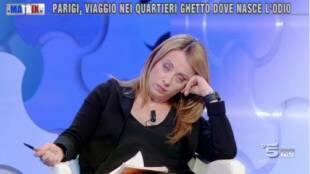 giorgia meloni a matrix momento di abbiocco