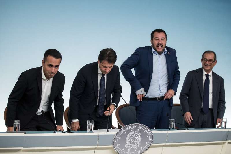 luigi di maio giuseppe conte matteo salvini giovanni tria