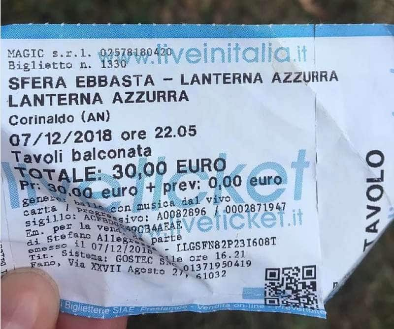 BIGLIETTO DI SFERA EBBASTA CORINALDO LANTERNA AZZURRA