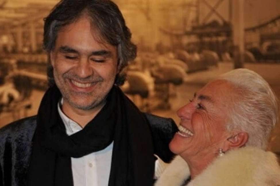 Chi è Amos Bocelli, il primo figlio di Andrea Bocelli che fa il pianista