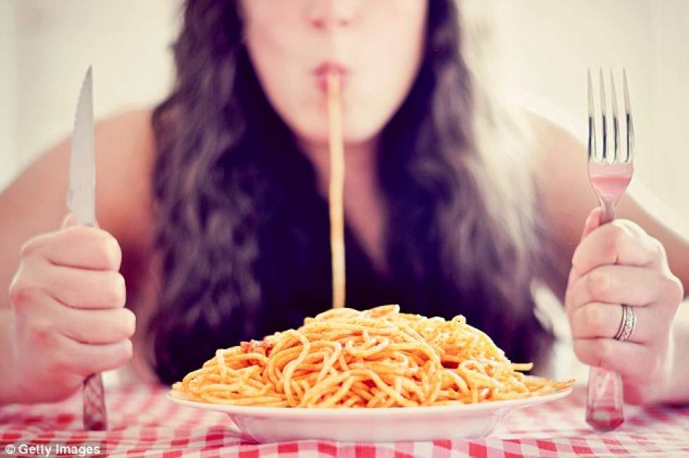 Digiunare la sera per dimagrire, ecco la dieta di Fiorello: i pro